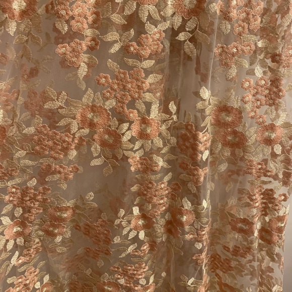 FASHION NOVA FLOWER GODDESS DRESS - Picture 7 of 7